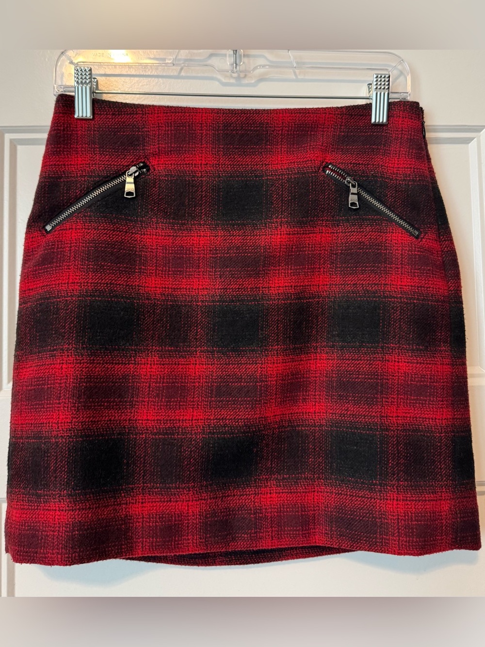 Banana Republic Red Black Buffalo Plaid Wool Blend Mini Skirt Size 2
